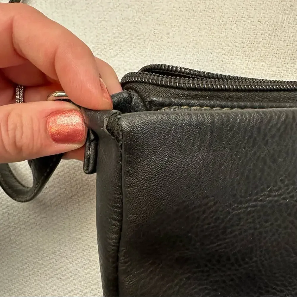 MultiSac faux leather black crossbody purse - Picture 6 of 8
